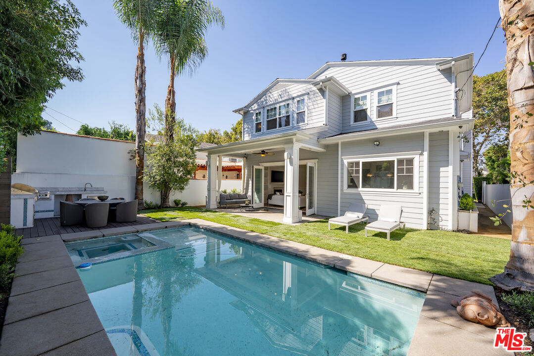 12308 Cantura St