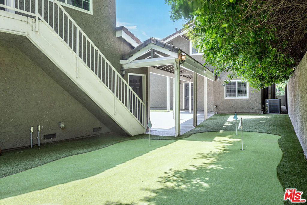 16041 Dickens Street