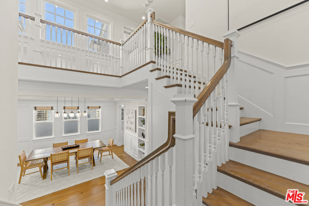 12308 Cantura Street