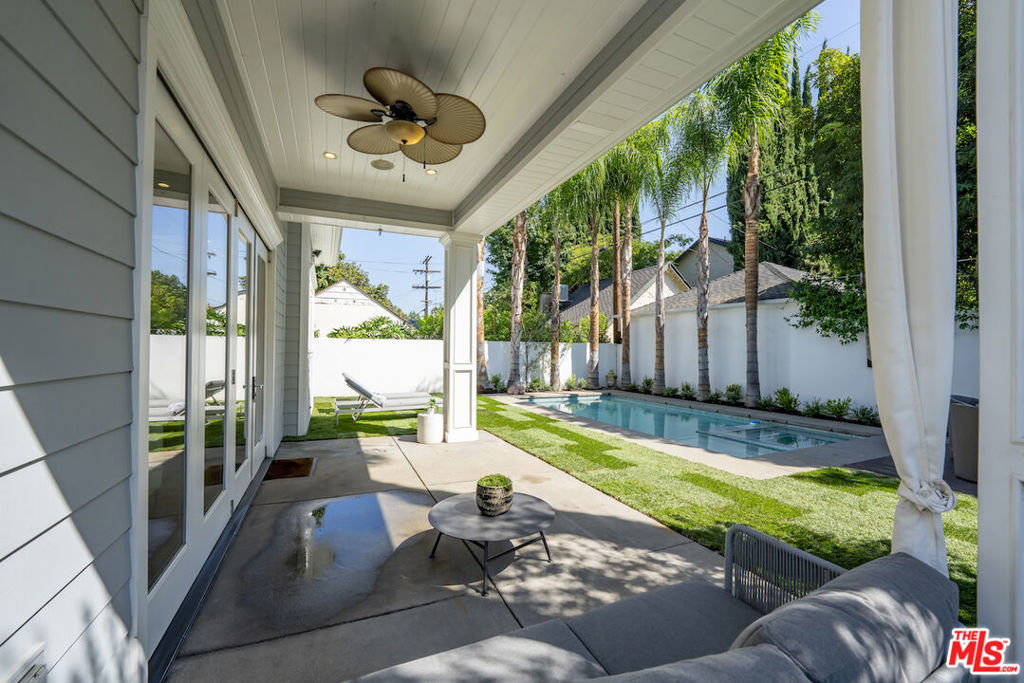 12308 Cantura Street