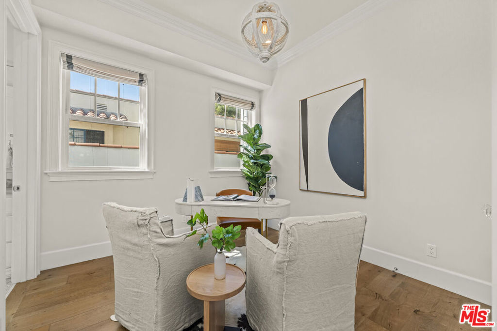 12308 Cantura Street