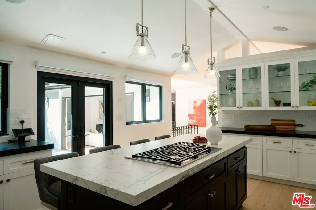 540 Westmount Dr