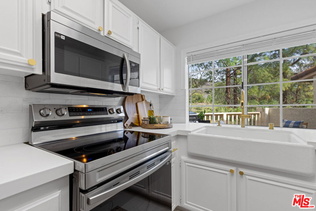 5837 Oak Bend Lane 412