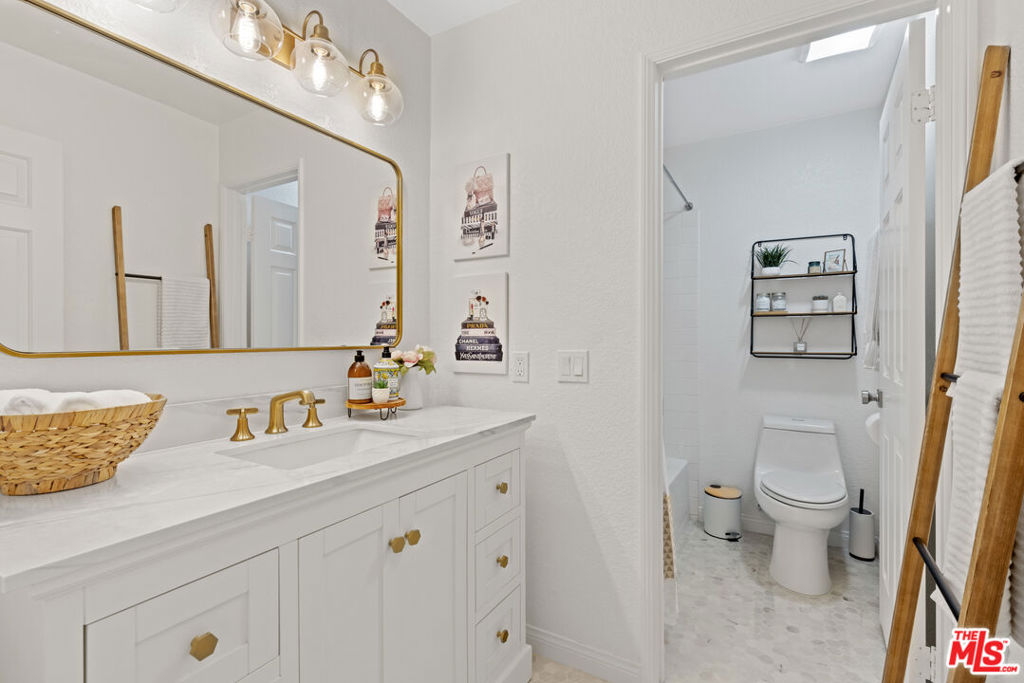 5837 Oak Bend Lane 412