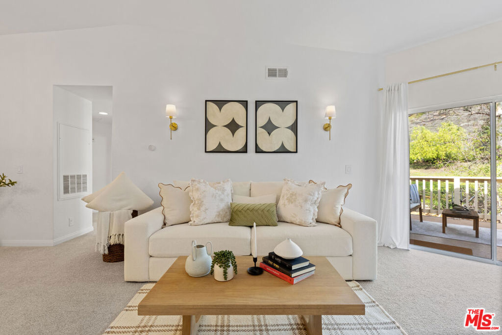 5837 Oak Bend Lane 412