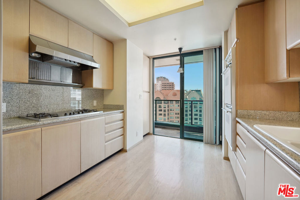 10490 Wilshire Boulevard 1402