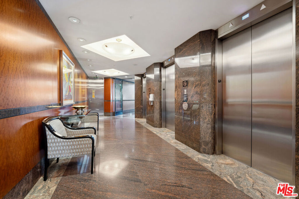 10490 Wilshire Boulevard 1402