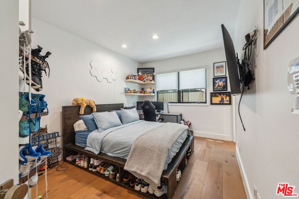 23180 Park Blanco