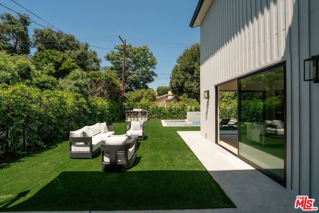 4273 Murietta Avenue