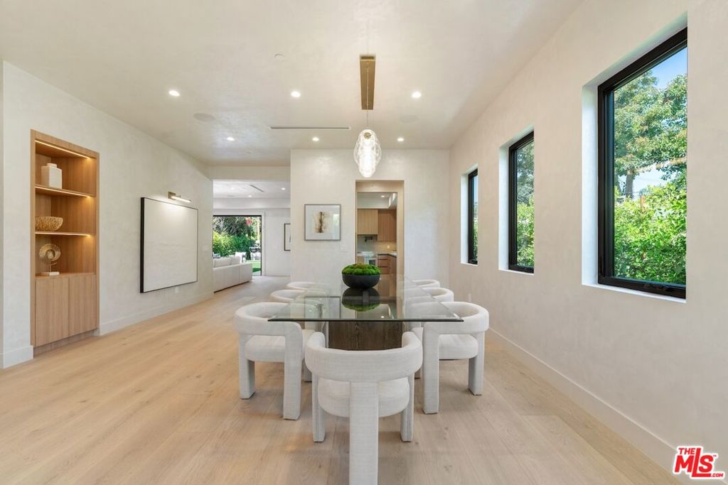 4273 Murietta Avenue