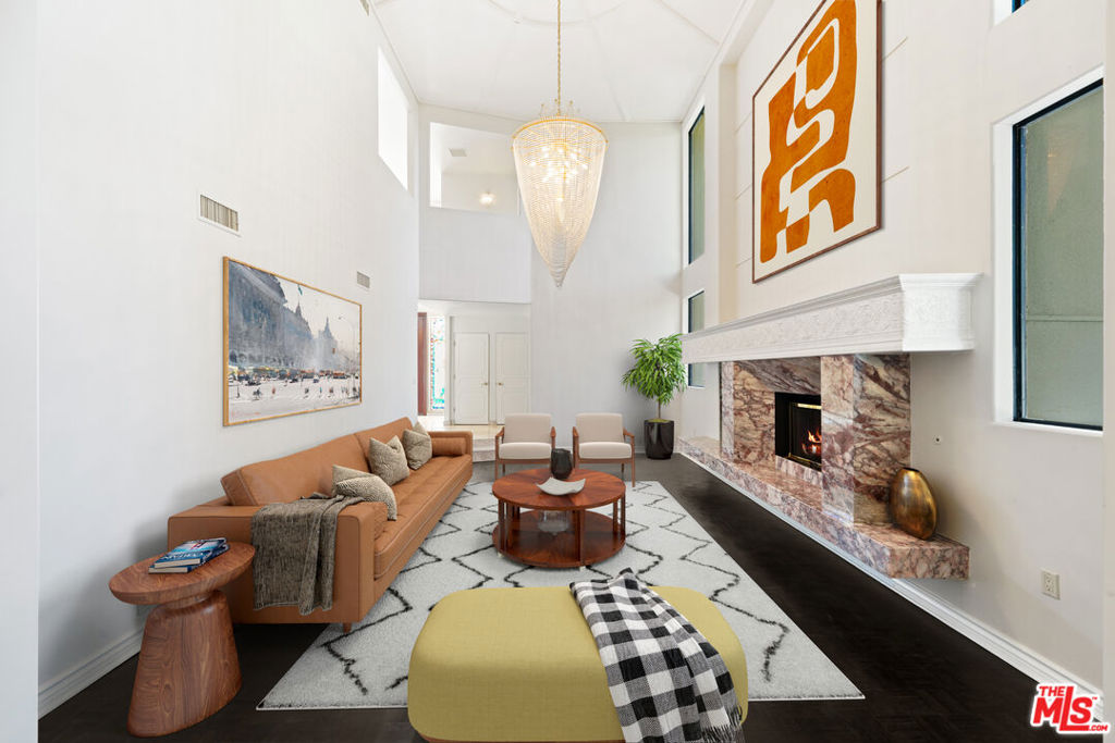 15656 Crownridge Place