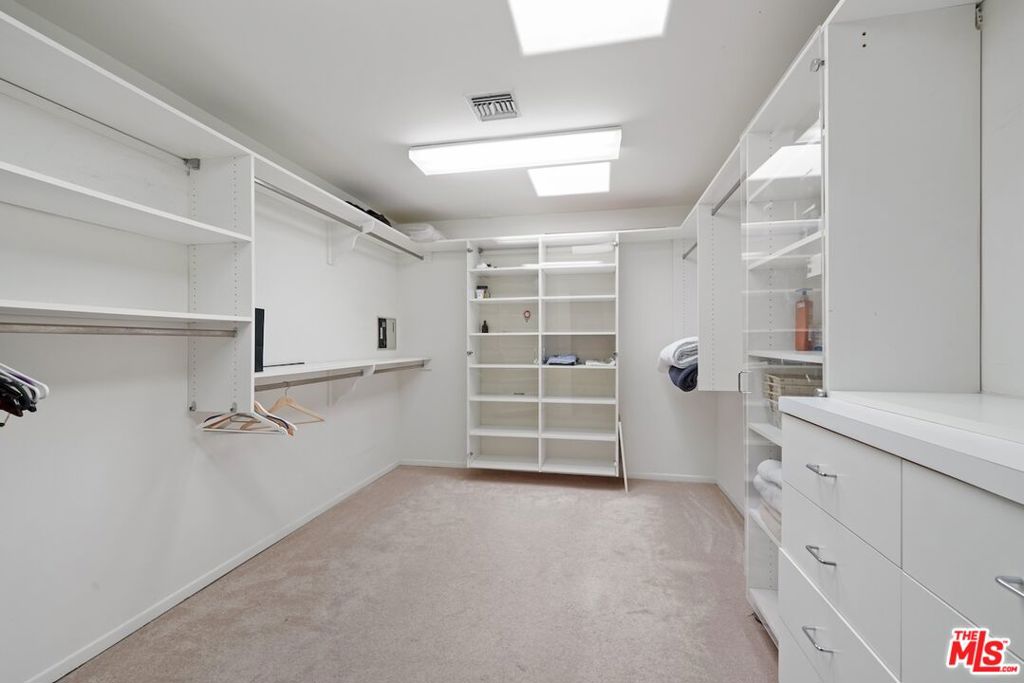 15656 Crownridge Place
