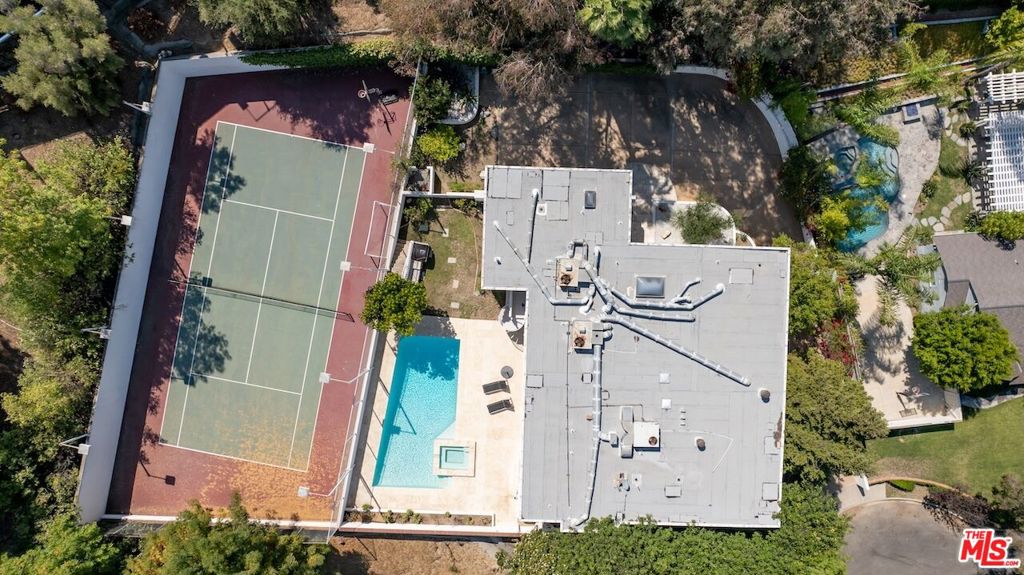 15656 Crownridge Place