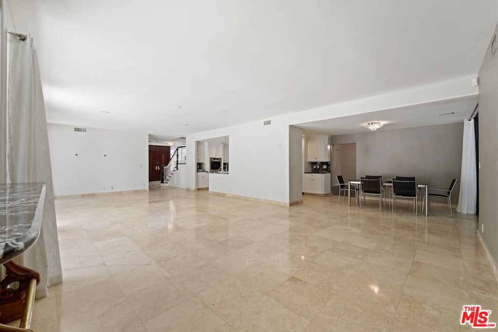 15656 Crownridge Place