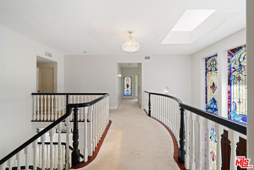 15656 Crownridge Place