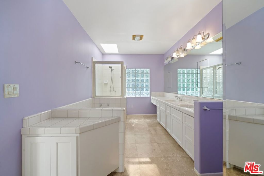 15656 Crownridge Place