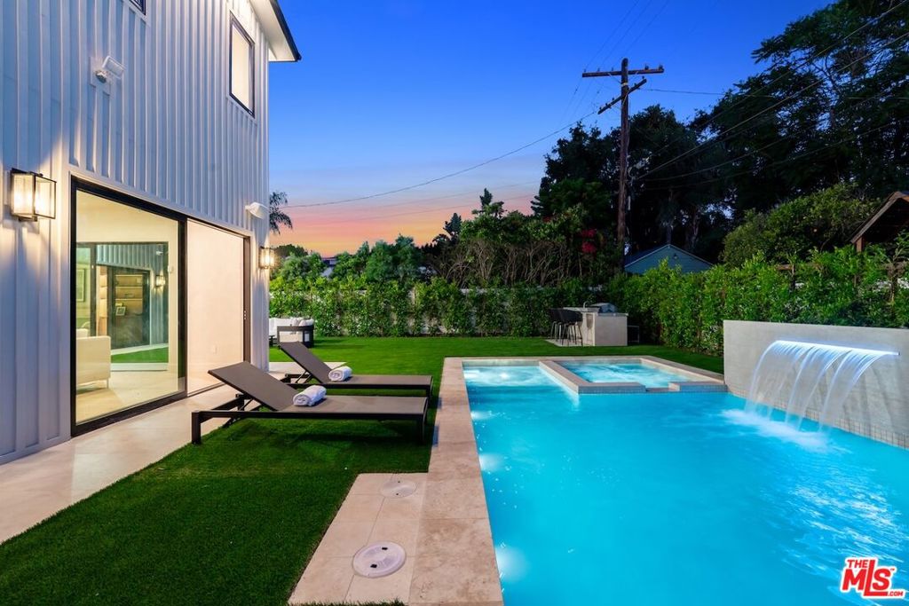 4273 Murietta Avenue