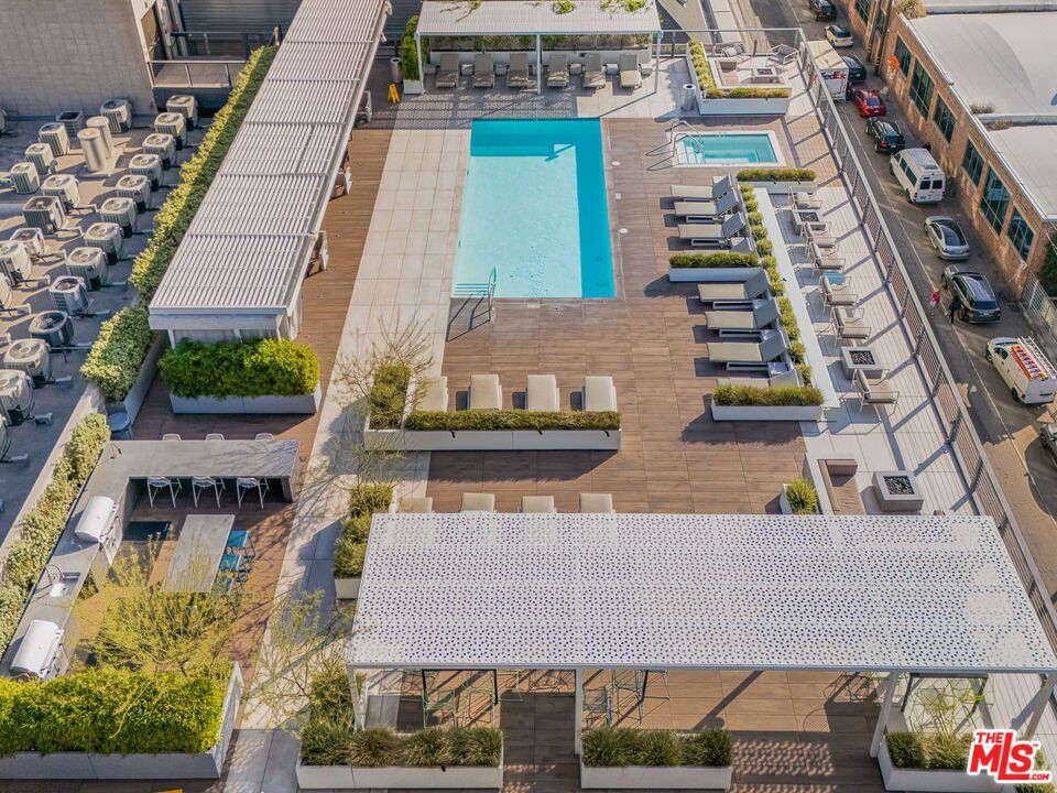 510 S Hewitt Street 316