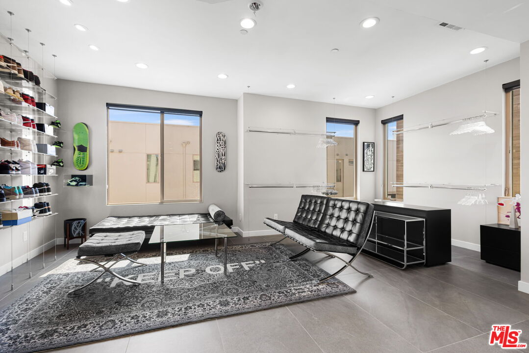 19 Ebb Tide Cir
