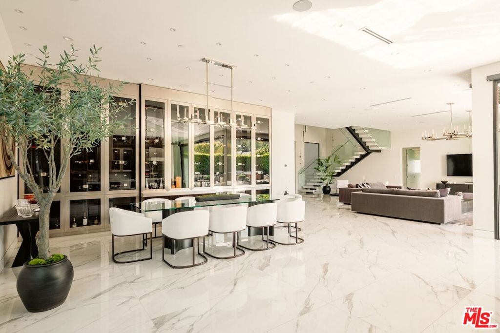 4049 Coldwater Canyon Avenue