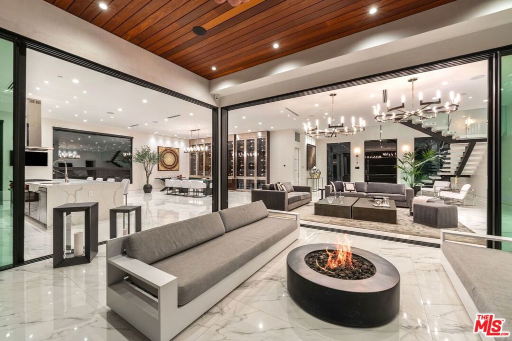 4049 Coldwater Canyon Avenue