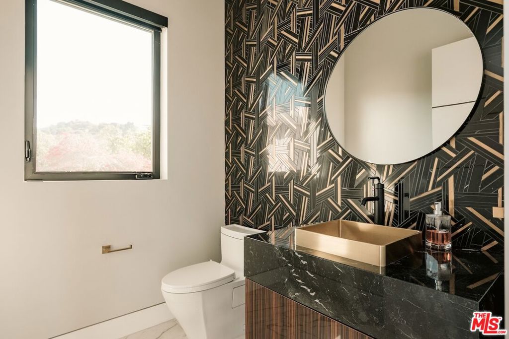 4049 Coldwater Canyon Avenue