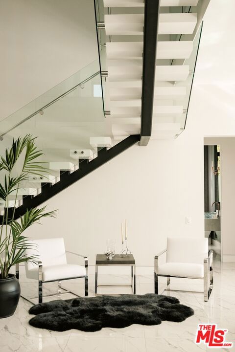 4049 Coldwater Canyon Avenue