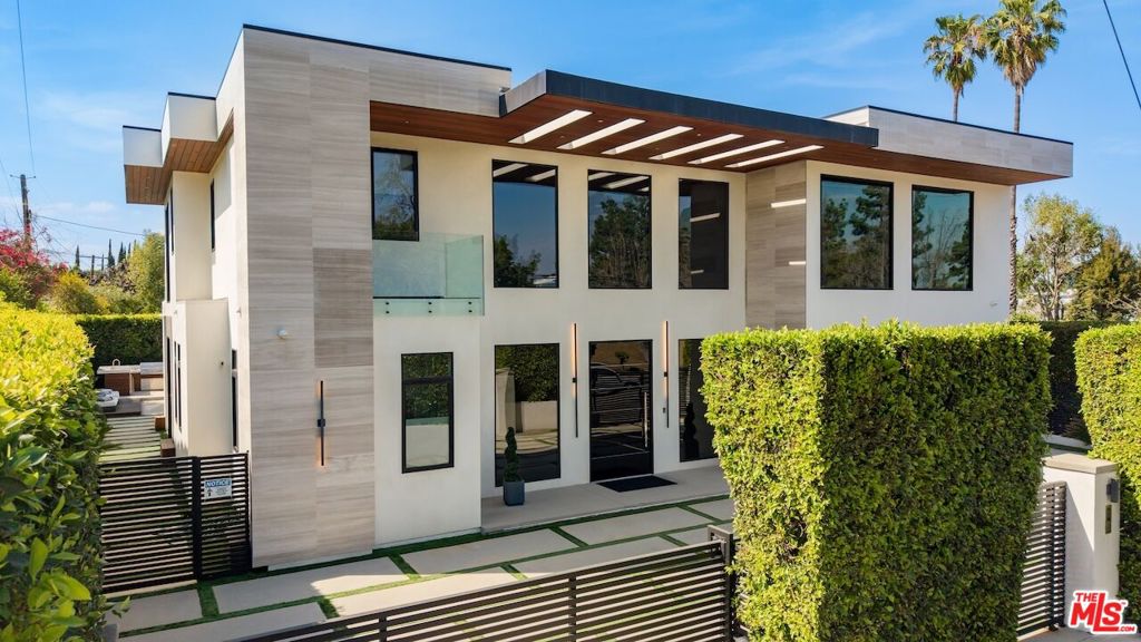 4049 Coldwater Canyon Avenue