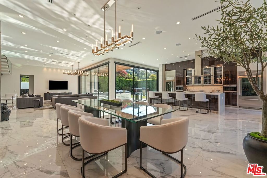 4049 Coldwater Canyon Avenue