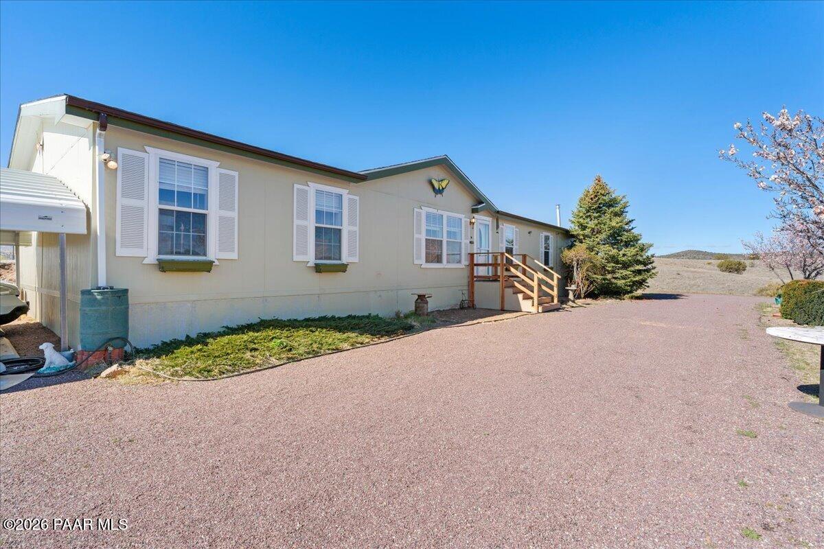 330 N Sioux Drive