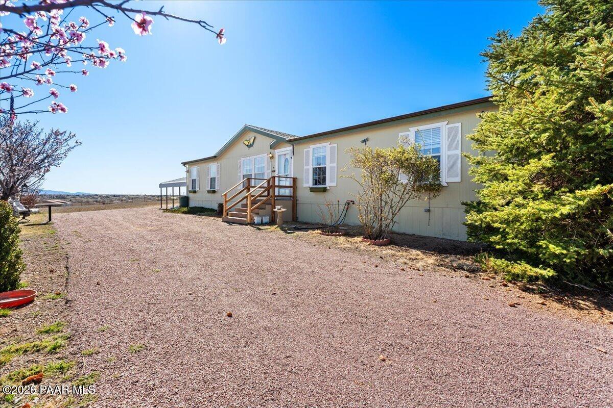 330 N Sioux Drive