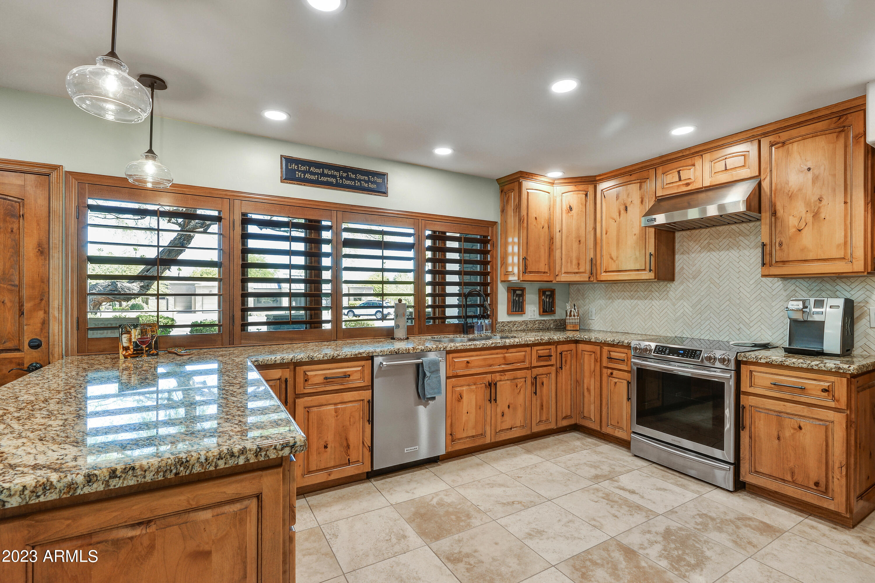 4333 E MOUNTAIN VIEW Road