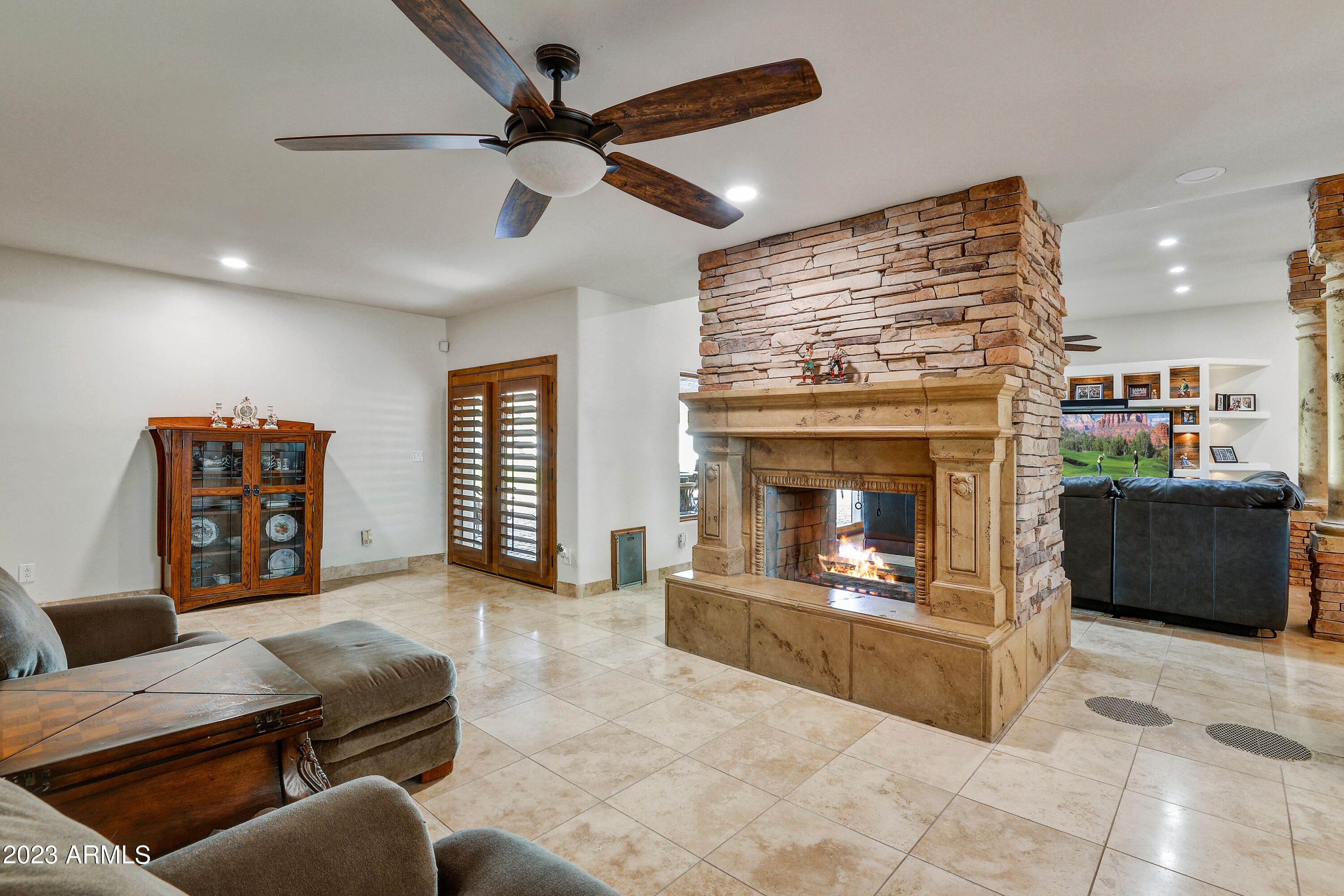 4333 E MOUNTAIN VIEW Road