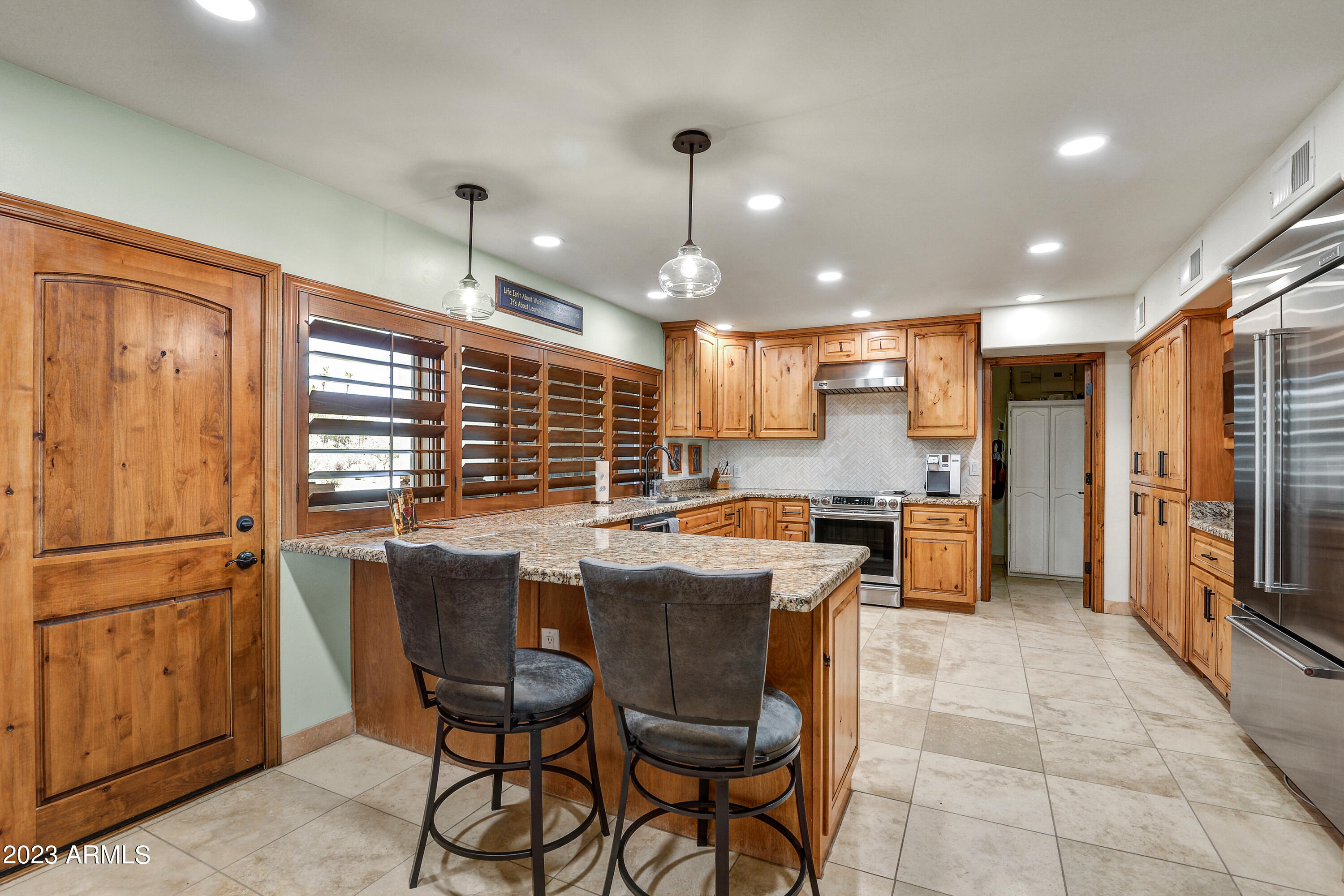 4333 E MOUNTAIN VIEW Road