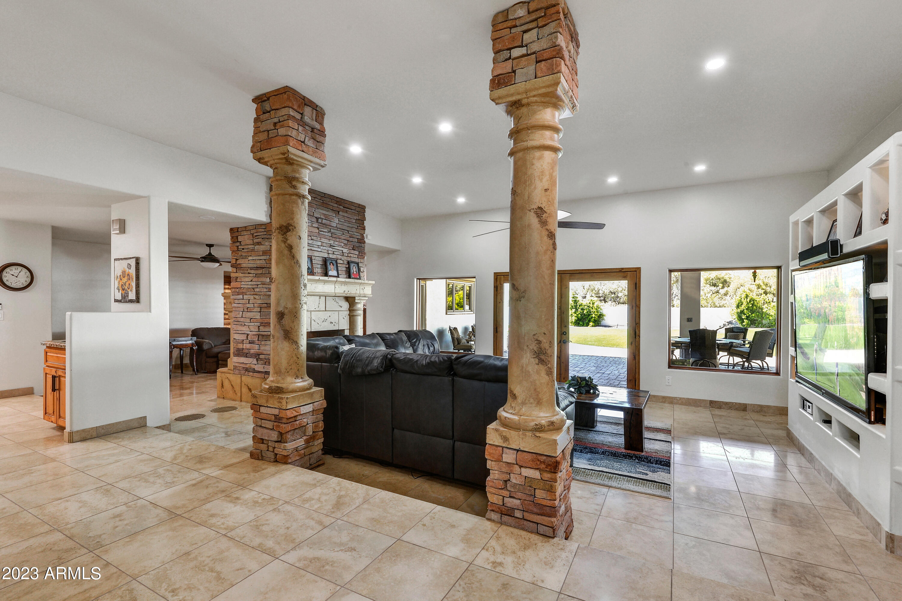 4333 E MOUNTAIN VIEW Road