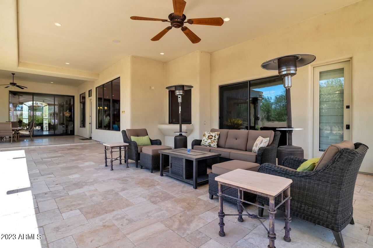 9041 N 54TH Place