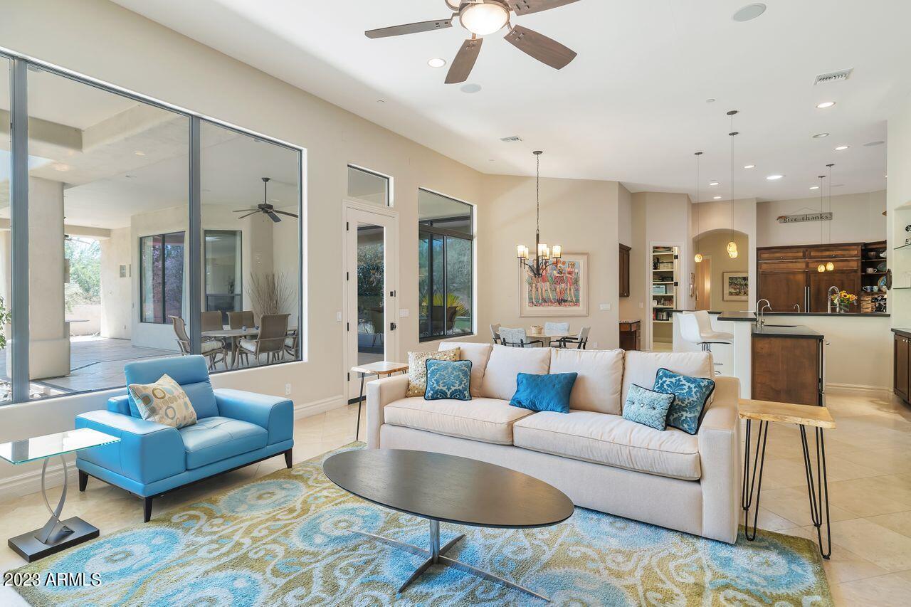 9041 N 54TH Place