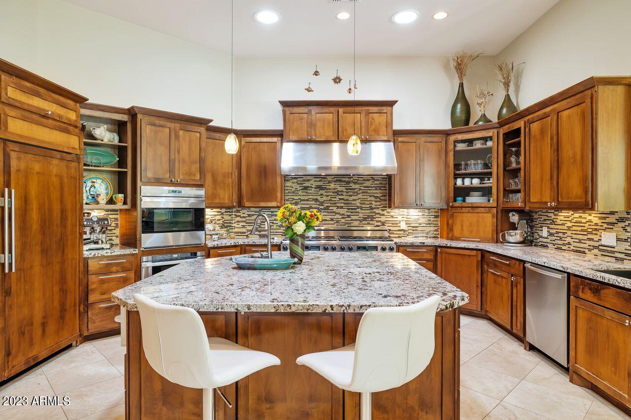 9041 N 54TH Place