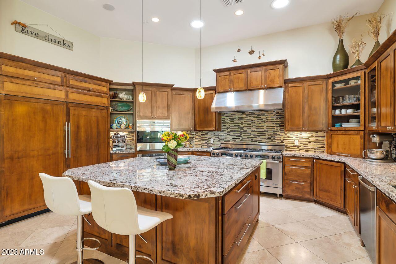 9041 N 54TH Place