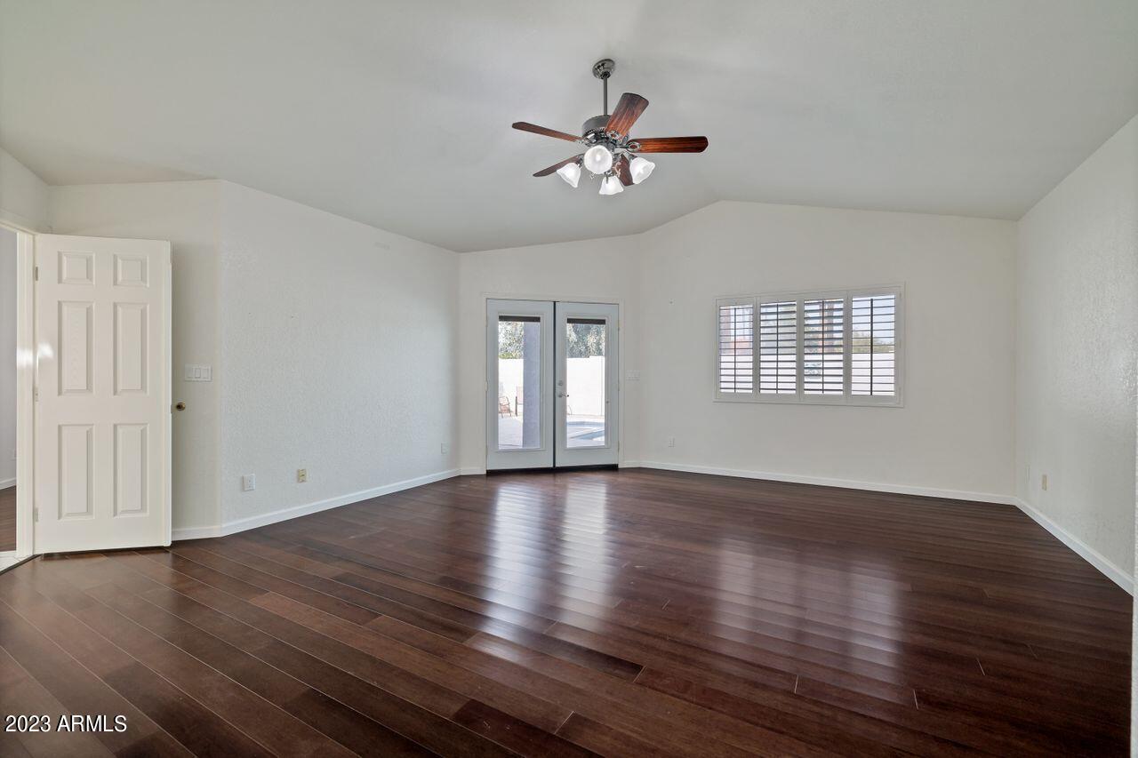 3432 E GOLDEN VISTA Lane