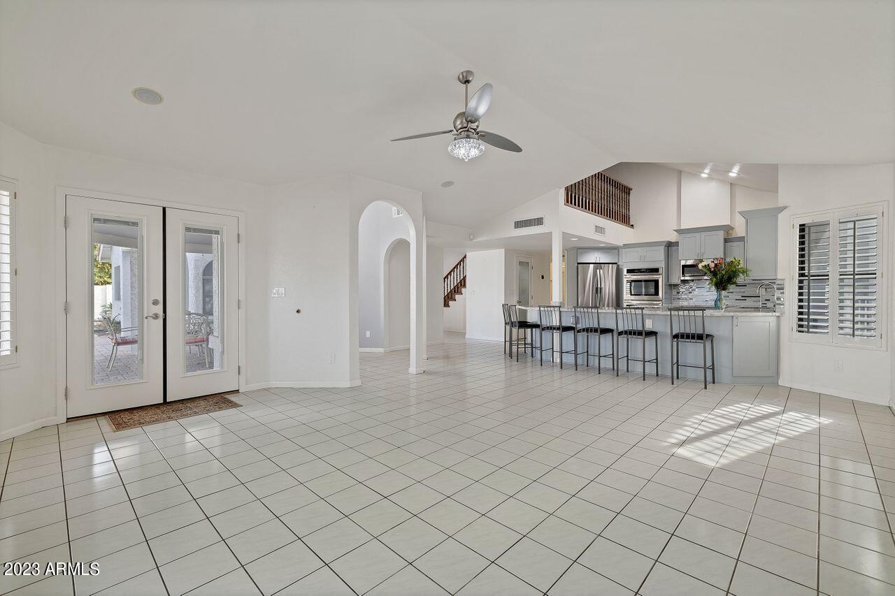 3432 E GOLDEN VISTA Lane