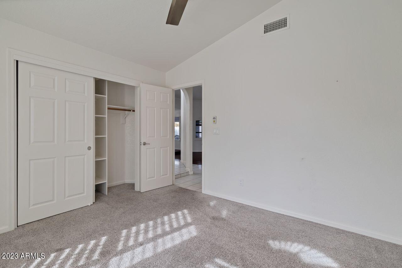 3432 E GOLDEN VISTA Lane