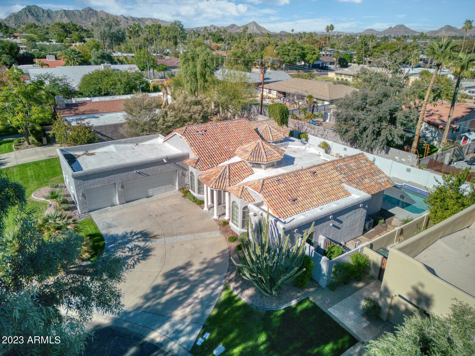 3432 E GOLDEN VISTA Lane