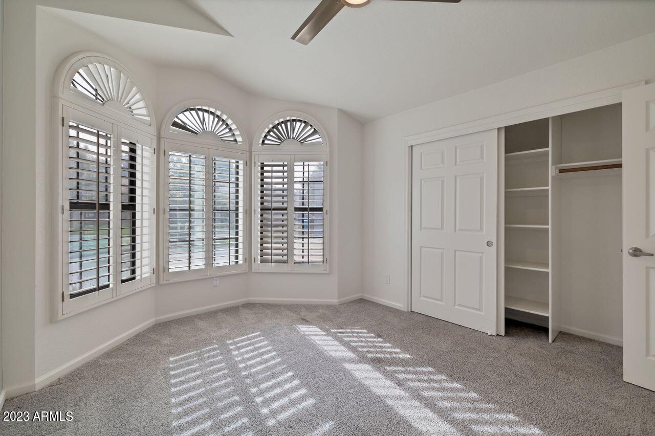 3432 E GOLDEN VISTA Lane