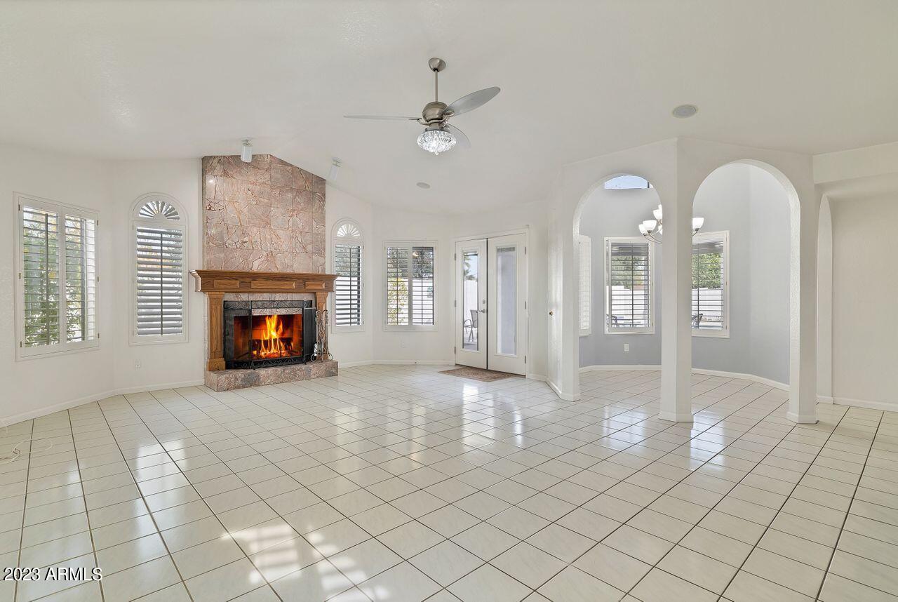 3432 E GOLDEN VISTA Lane