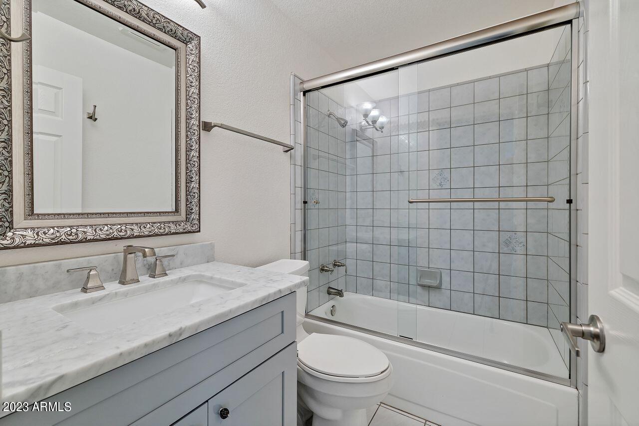 3432 E GOLDEN VISTA Lane
