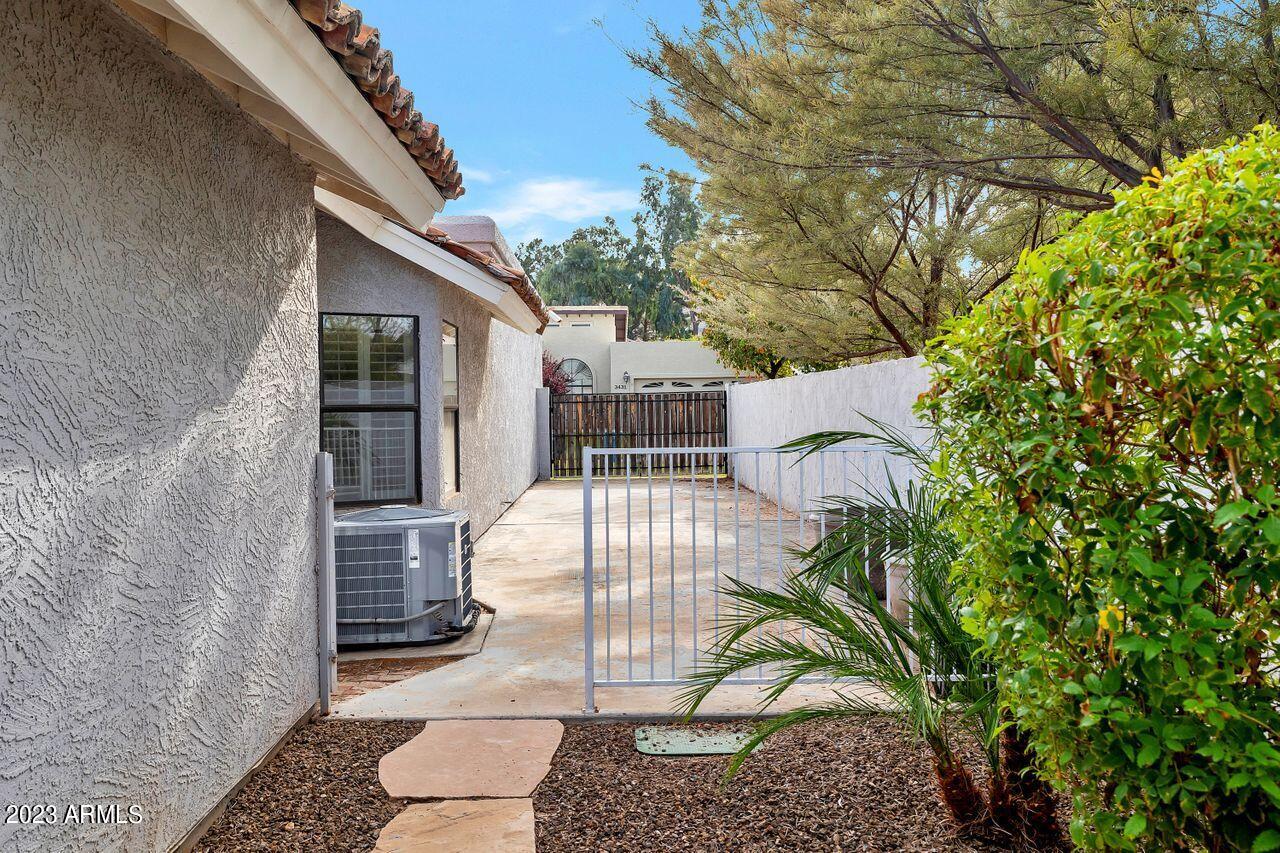 3432 E GOLDEN VISTA Lane