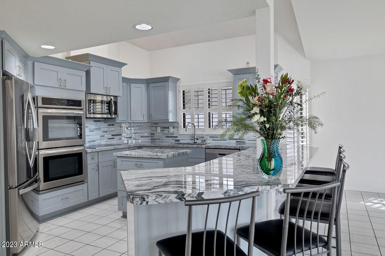 3432 E GOLDEN VISTA Lane
