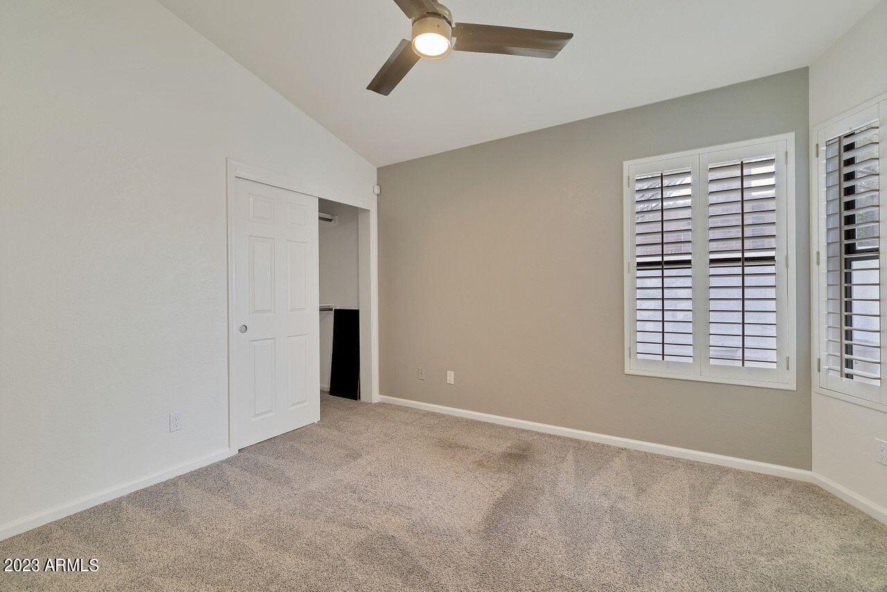 3432 E GOLDEN VISTA Lane