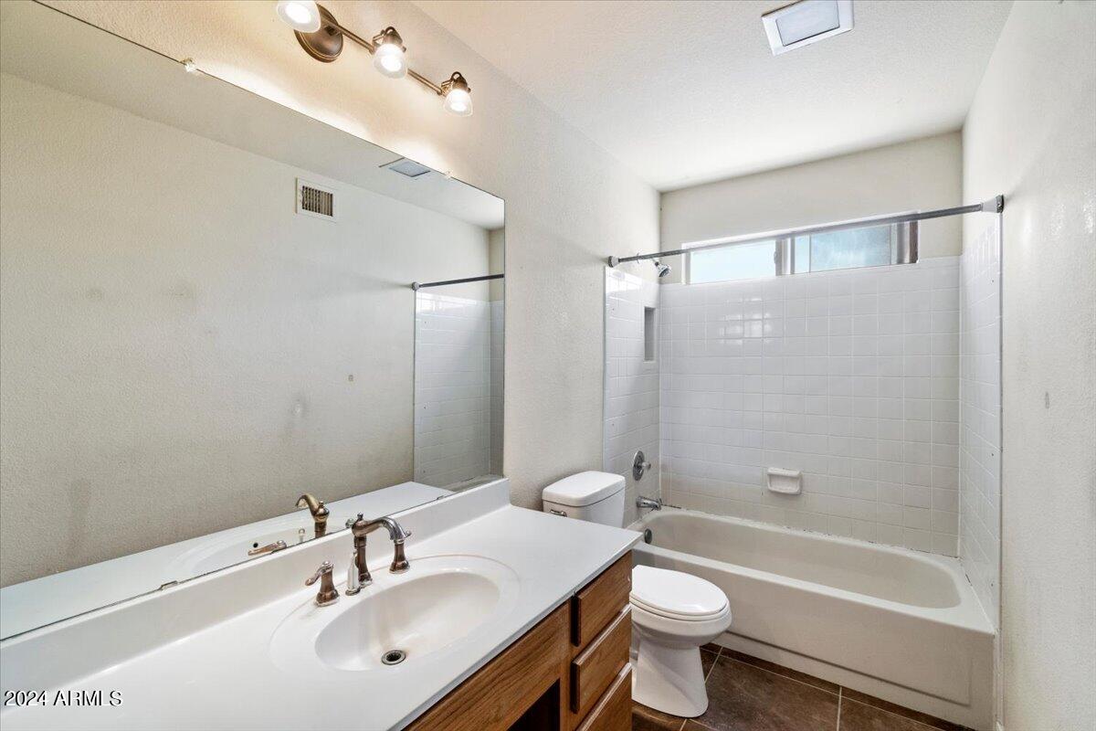 19043 N 13TH Place